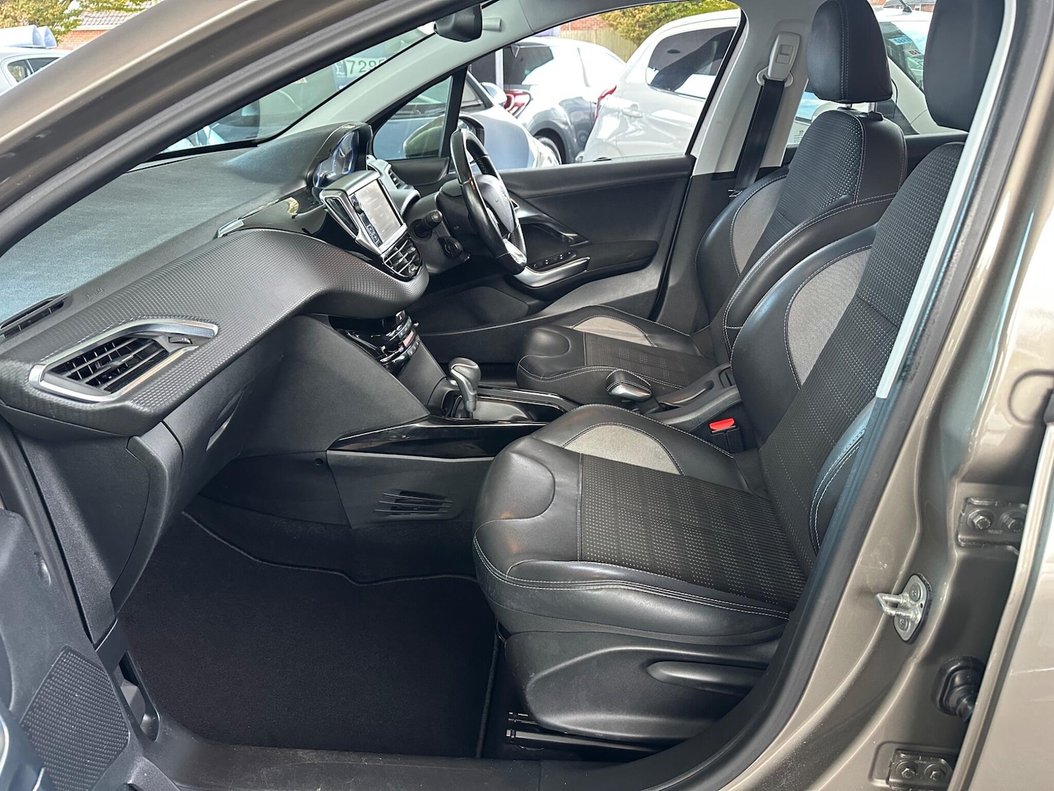 Used Peugeot 2008 for sale - 76472922: Photo 19