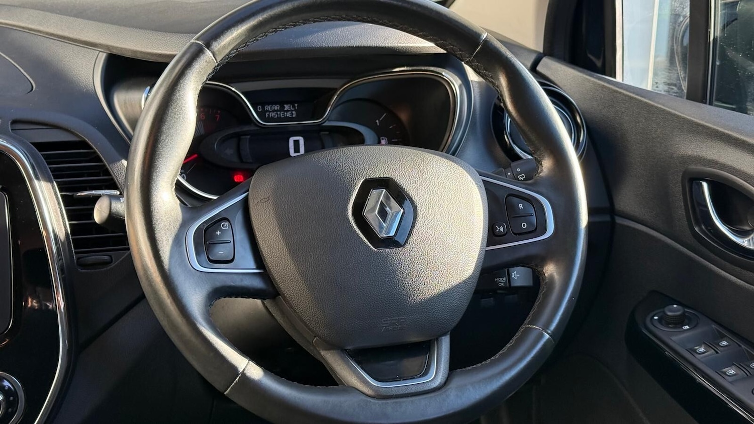 Used Renault Captur 2017 for sale - 76366574: Photo 14