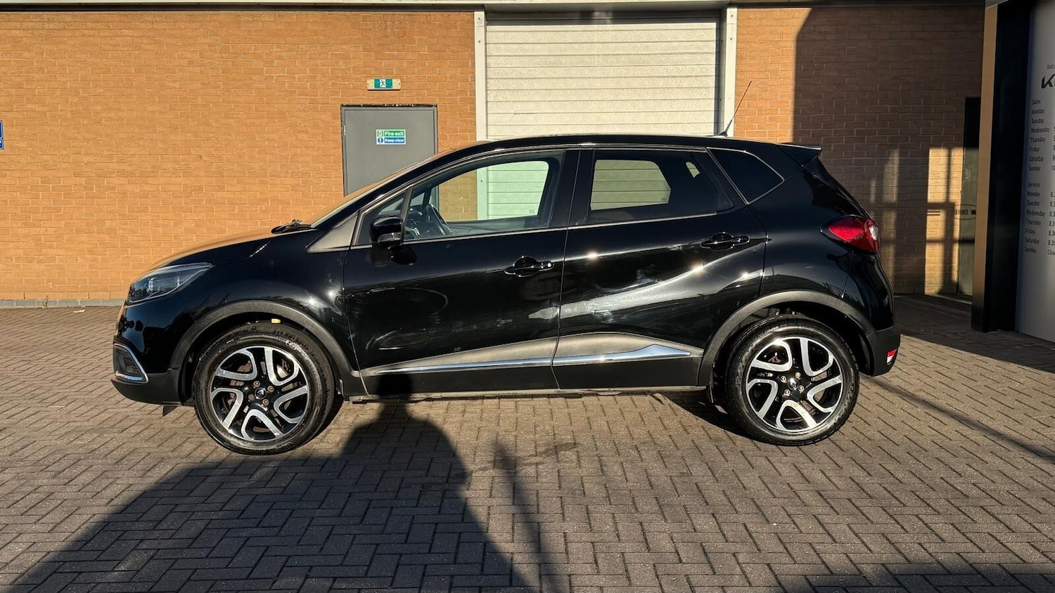 Used Renault Captur 2017 for sale - 76366574: Photo 5