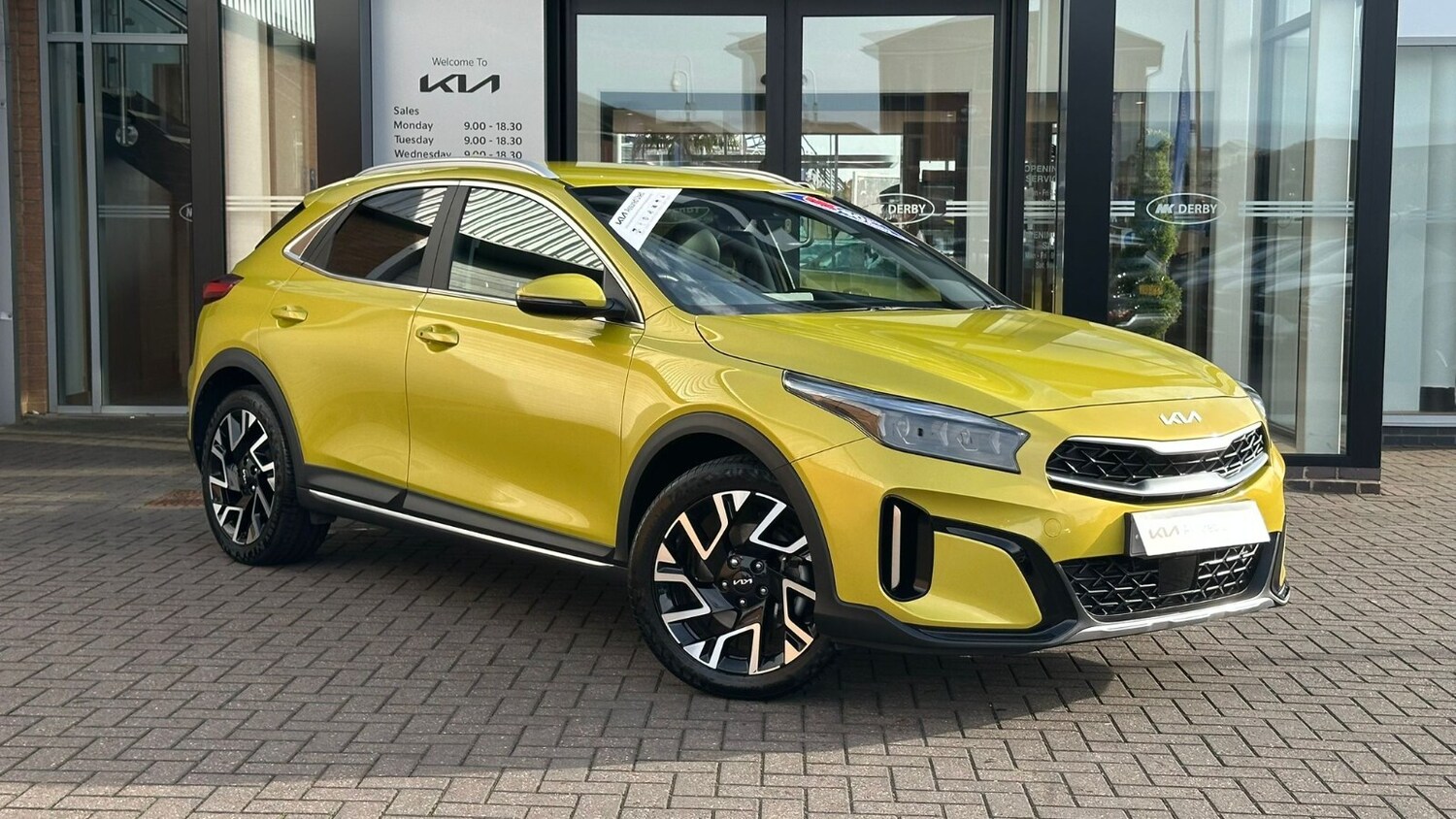 Used Kia XCeed 2023 for sale - 76007926: Photo 2