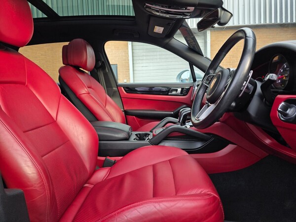 Used Porsche Cayenne 2018 for sale - 75660353: Photo 29