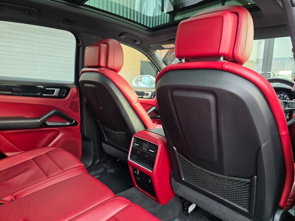 Used Porsche Cayenne 2018 for sale - 75660353: Photo 33