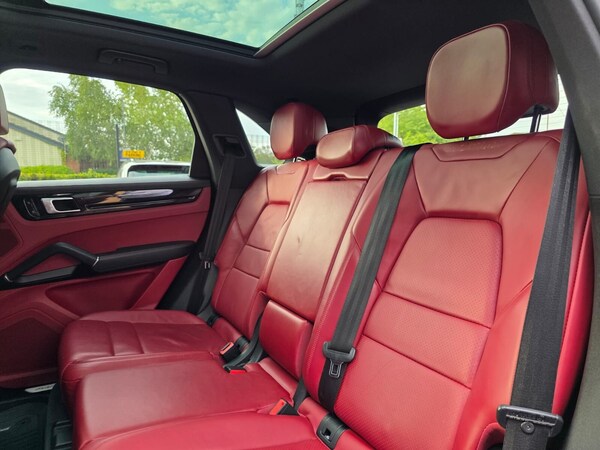 Used Porsche Cayenne 2018 for sale - 75660353: Photo 34