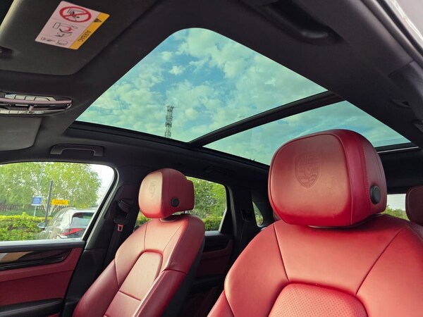 Used Porsche Cayenne 2018 for sale - 75660353: Photo 38