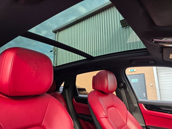 Used Porsche Cayenne 2018 for sale - 75660353: Photo 39