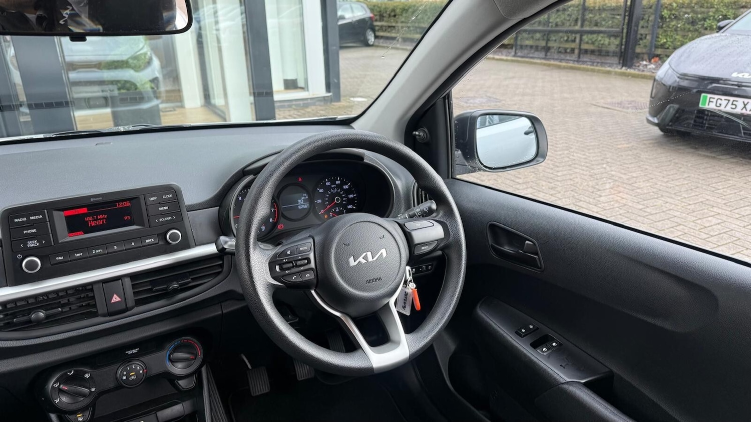 Used Kia Picanto 2022 for sale - 76321874: Photo 15