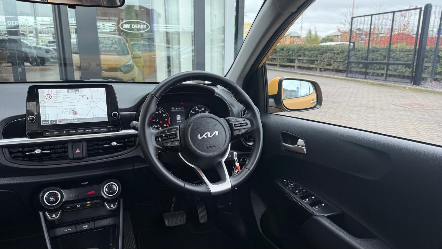 Used Kia Picanto 2023 for sale - 76487336: Photo 15