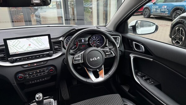 Used Kia XCeed 2023 for sale - 76203815: Photo 12