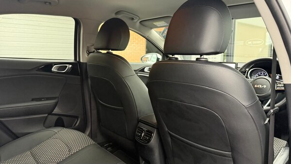 Used Kia XCeed 2023 for sale - 76203815: Photo 24