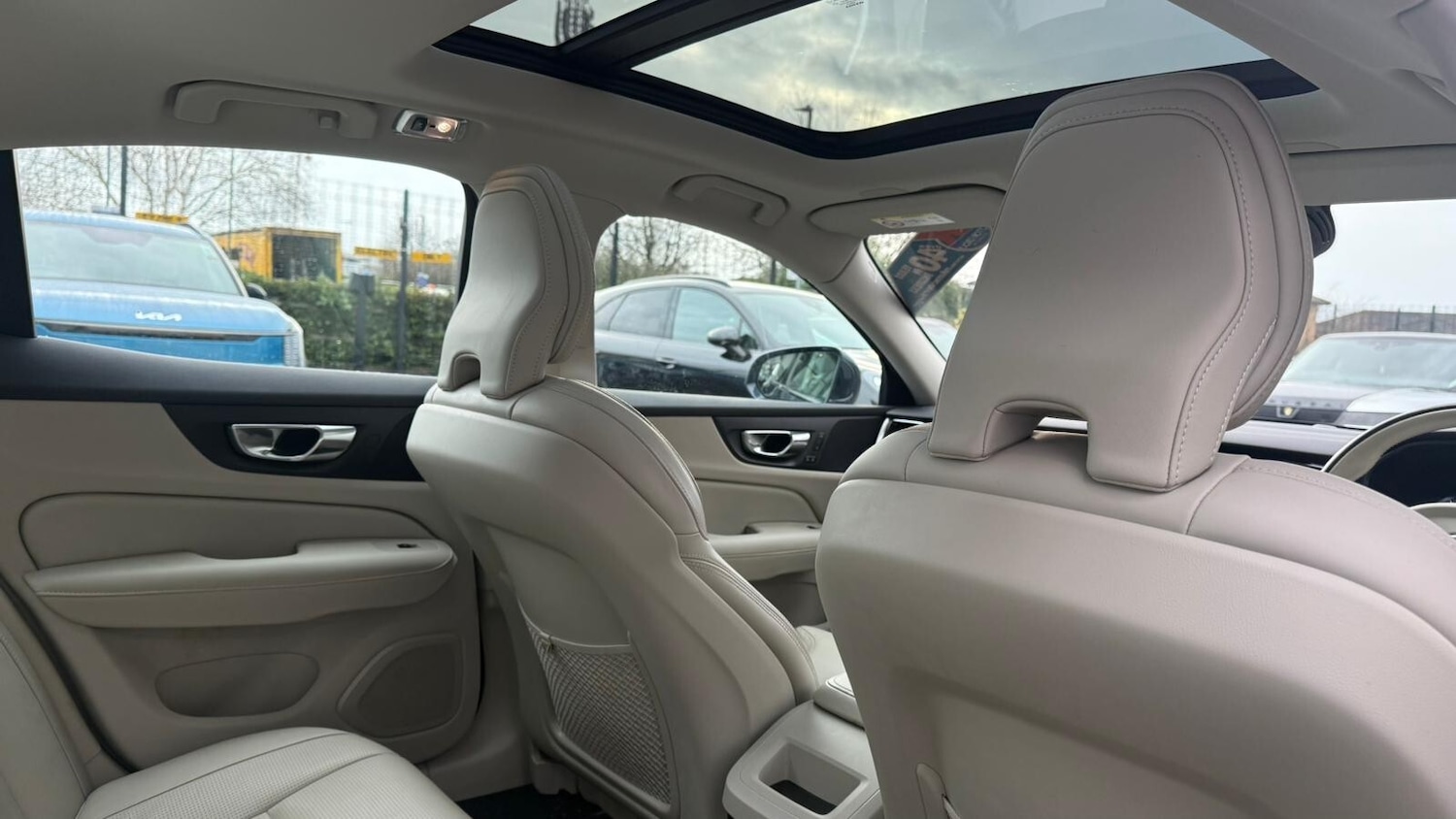 Used Volvo S60 2020 for sale - 76948338: Photo 24