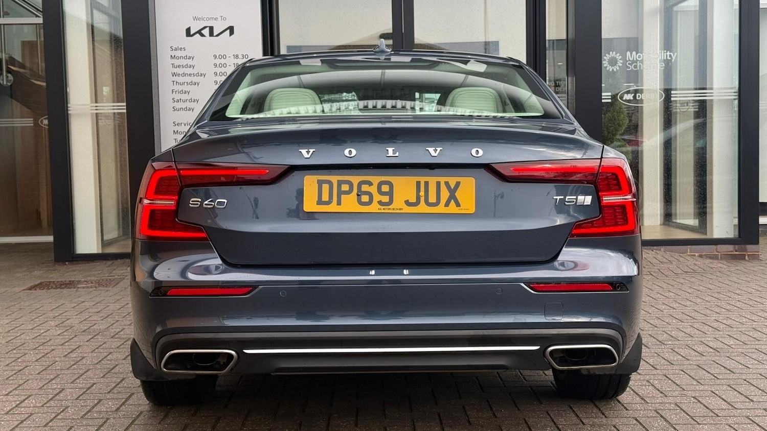 Used Volvo S60 2020 for sale - 76948338: Photo 8