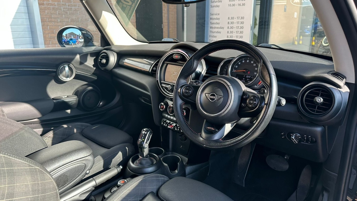 Used MINI Hatch 2018 for sale - 76055760: Photo 17