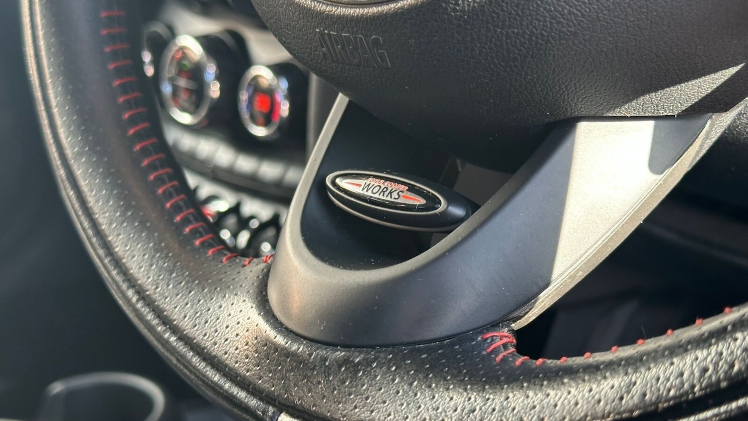 Used MINI Hatch 2018 for sale - 76055760: Photo 18