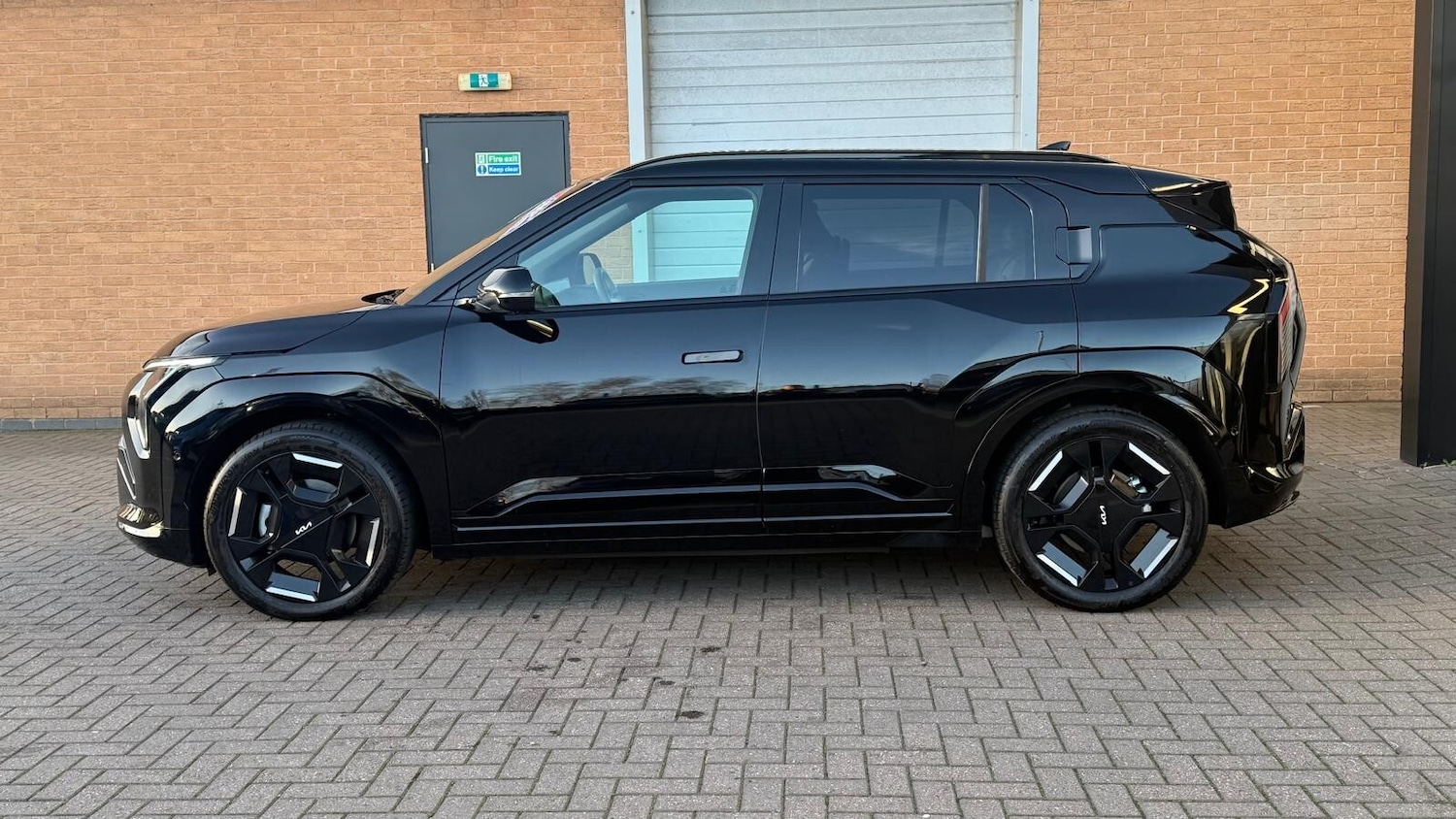 Used Kia EV3 2025 for sale - 76915054: Photo 6