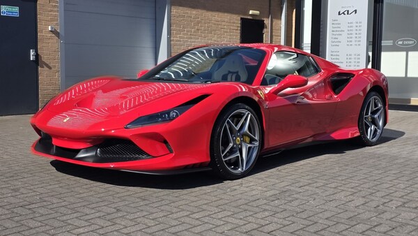 Used Ferrari F8 Spider 2021 for sale - 75660257: Photo 11