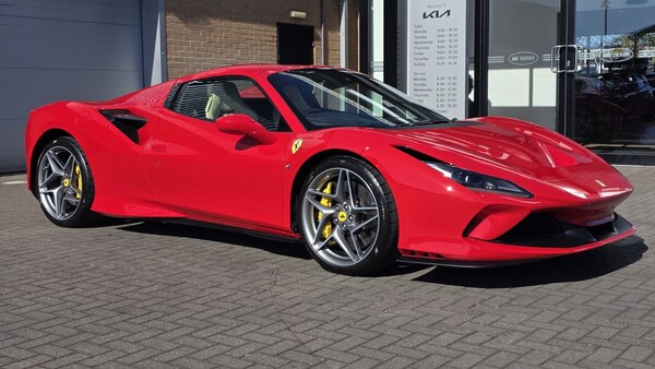Used Ferrari F8 Spider 2021 for sale - 75660257: Photo 12