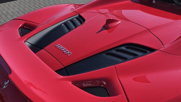 Used Ferrari F8 Spider 2021 for sale - 75660257: Photo 16