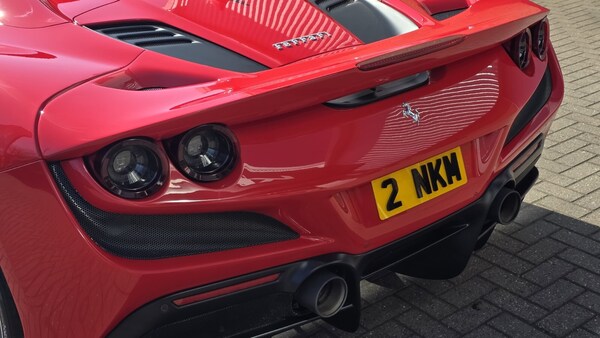 Used Ferrari F8 Spider 2021 for sale - 75660257: Photo 24
