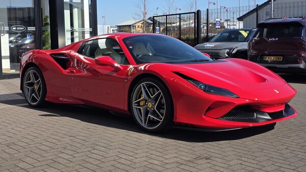 Used Ferrari F8 Spider 2021 for sale - 75660257: Photo 28