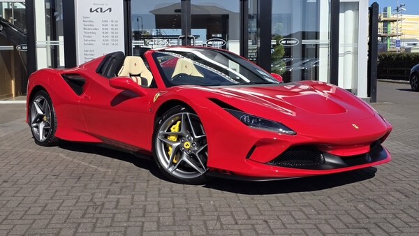 Used Ferrari F8 Spider 2021 for sale - 75660257: Photo 2