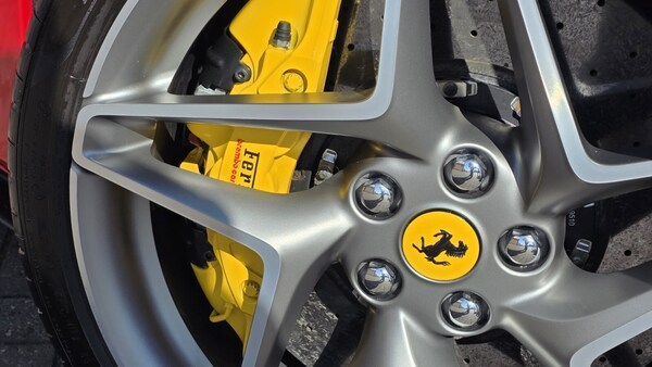 Used Ferrari F8 Spider 2021 for sale - 75660257: Photo 33