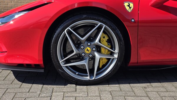 Used Ferrari F8 Spider 2021 for sale - 75660257: Photo 35