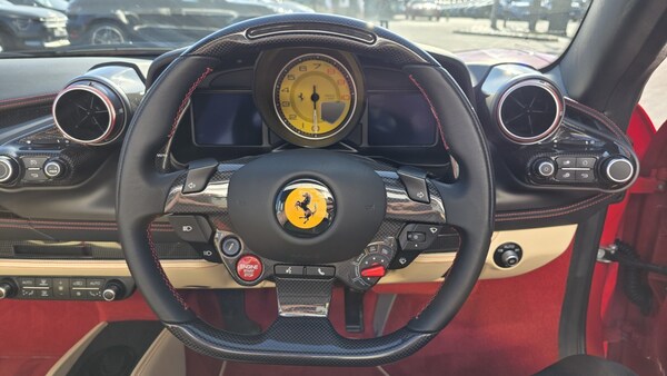 Used Ferrari F8 Spider 2021 for sale - 75660257: Photo 40