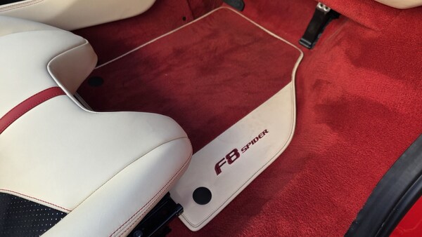 Used Ferrari F8 Spider 2021 for sale - 75660257: Photo 46