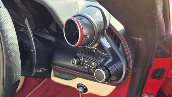 Used Ferrari F8 Spider 2021 for sale - 75660257: Photo 52