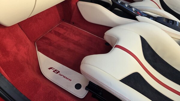 Used Ferrari F8 Spider 2021 for sale - 75660257: Photo 54
