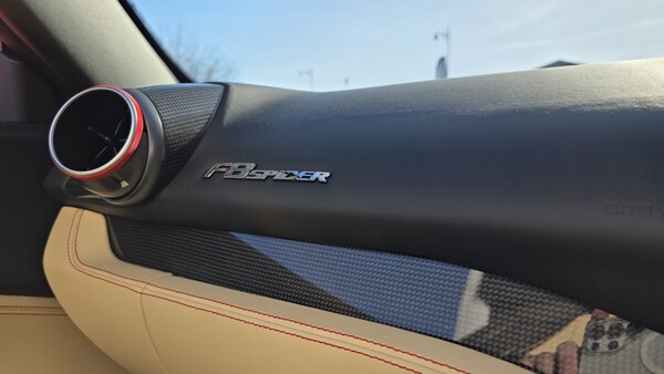 Used Ferrari F8 Spider 2021 for sale - 75660257: Photo 57