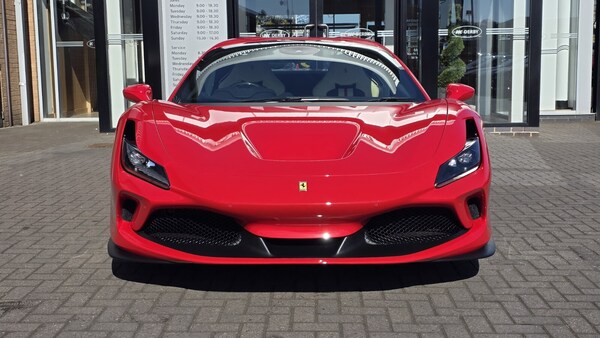Used Ferrari F8 Spider 2021 for sale - 75660257: Photo 6