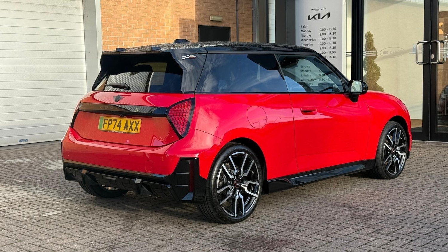 Used MINI Cooper 2024 for sale - 76630290: Photo 8