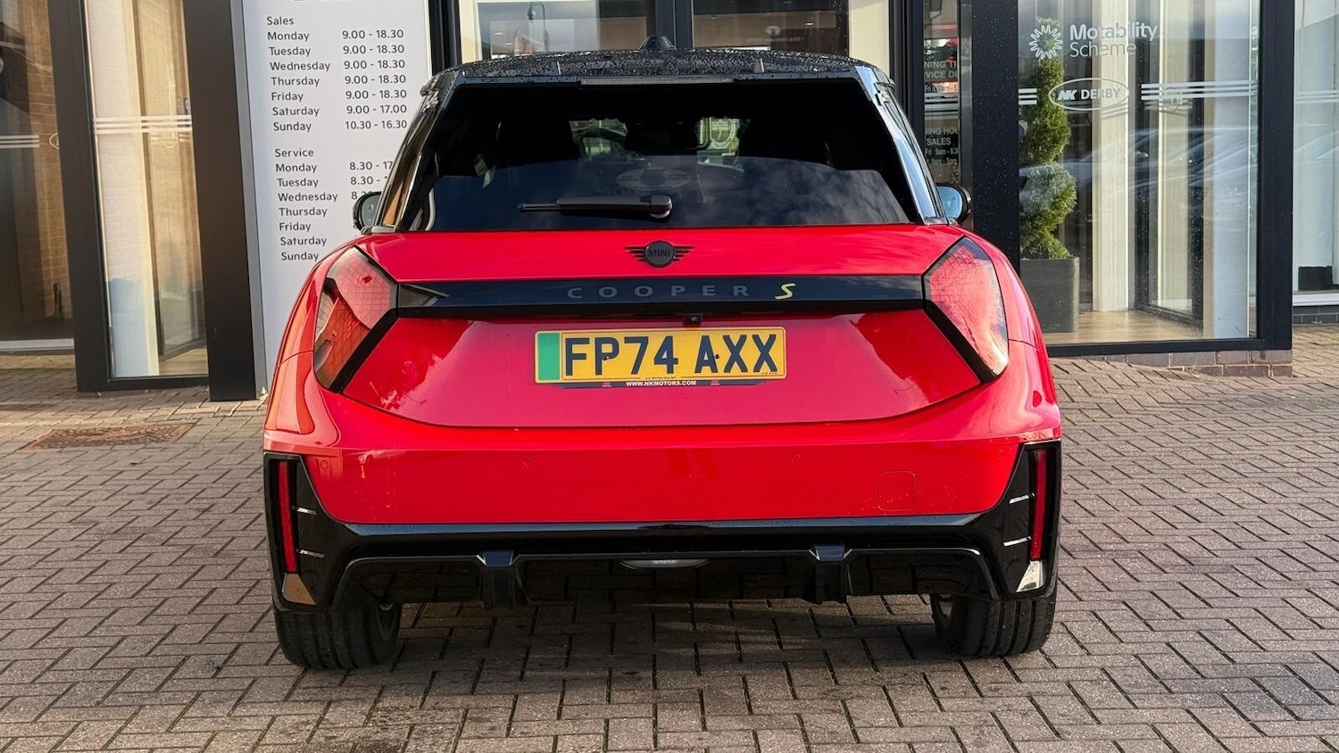 Used MINI Cooper 2024 for sale - 76630290: Photo 9