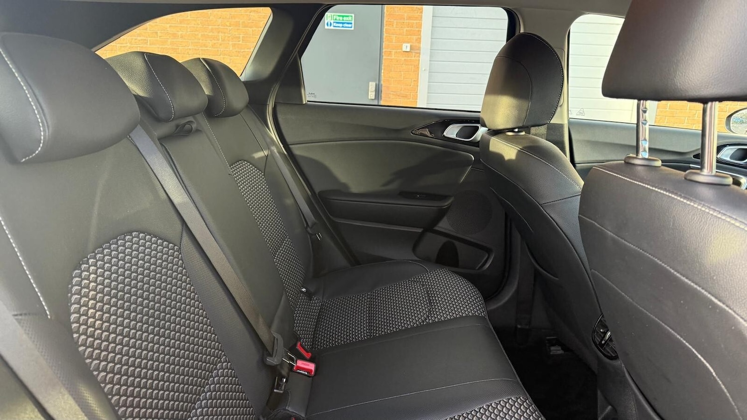 Used Kia Ceed 2025 for sale - 76635671: Photo 25