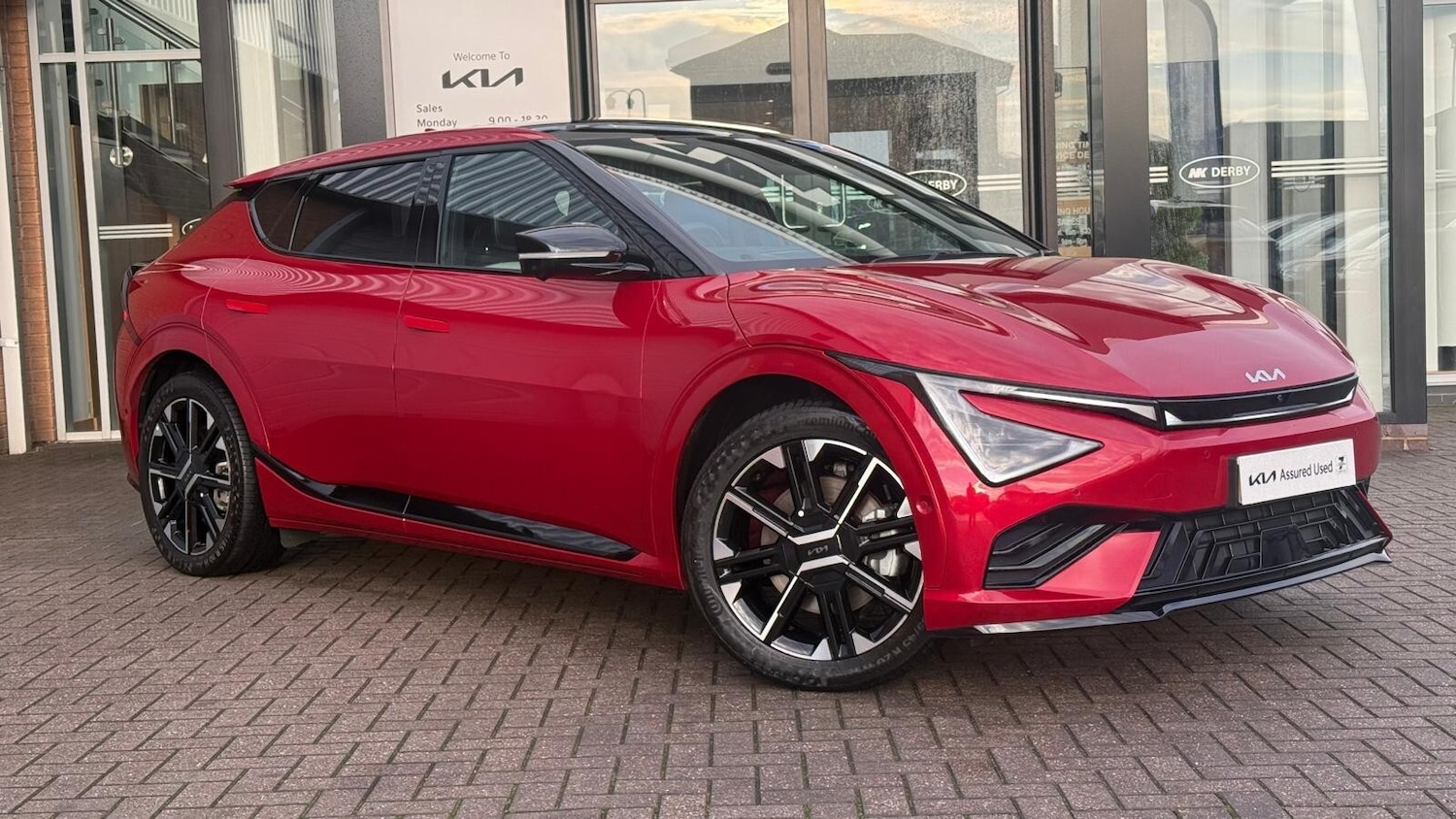 Used Kia EV6 2024 for sale - 76514915: Photo 2