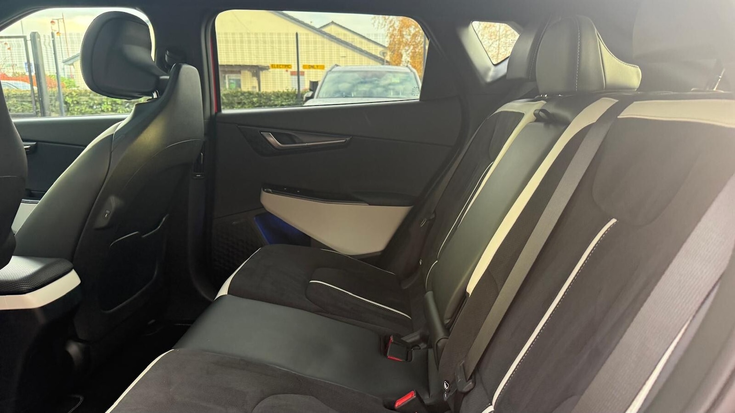 Used Kia EV6 2024 for sale - 76514915: Photo 32