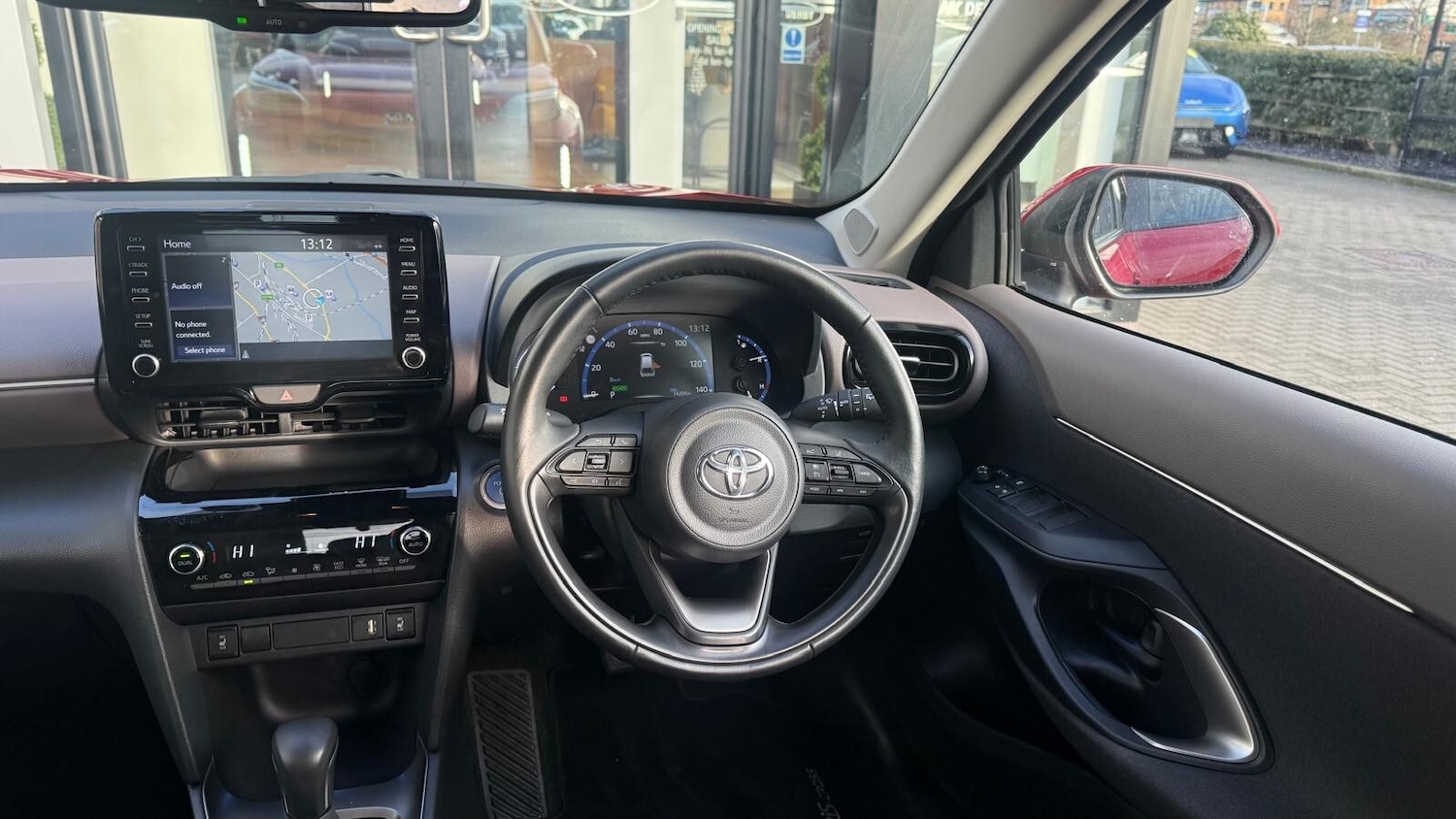 Used Toyota Yaris Cross 2023 for sale - 76960062: Photo 17