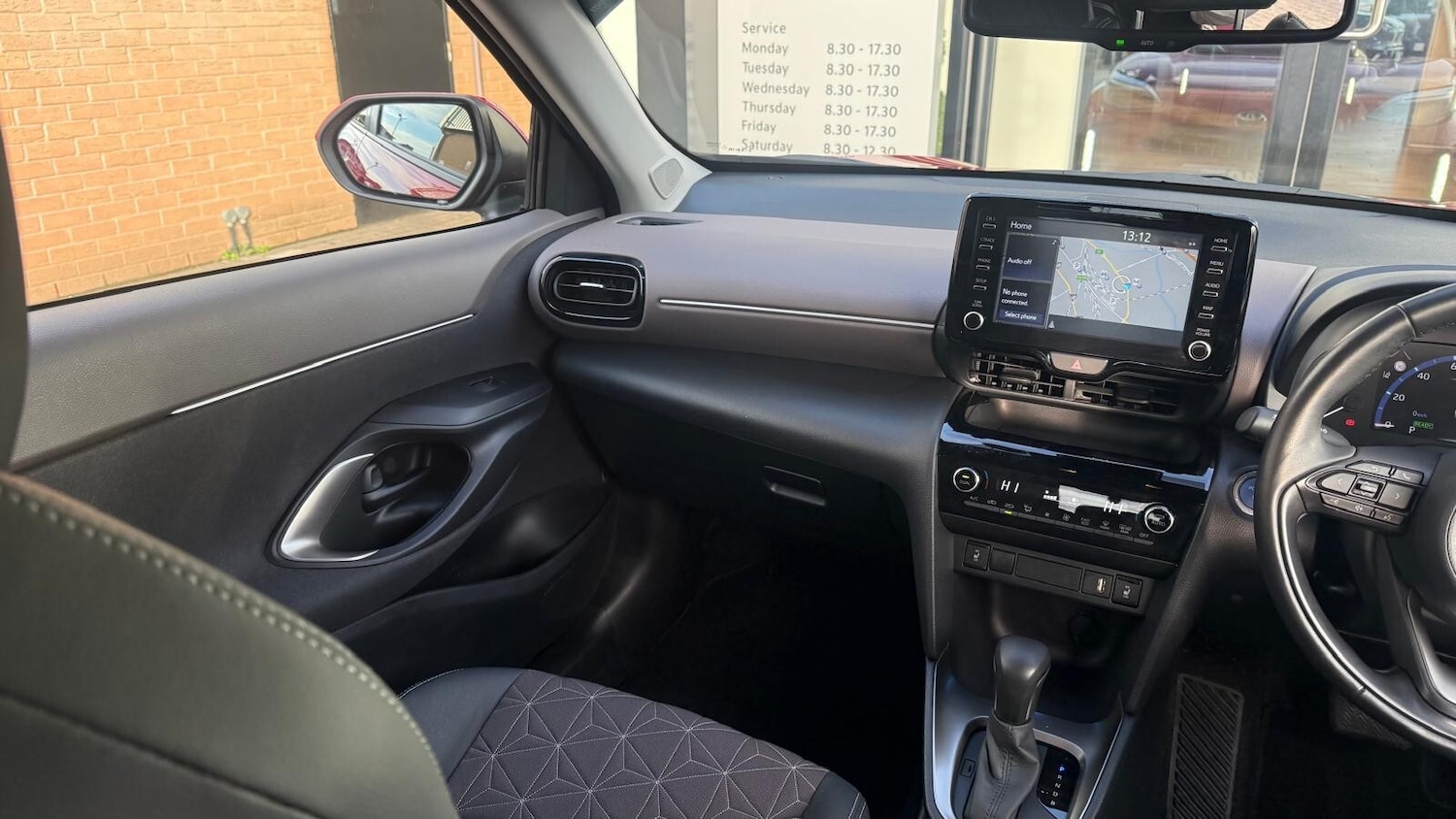 Used Toyota Yaris Cross 2023 for sale - 76960062: Photo 25