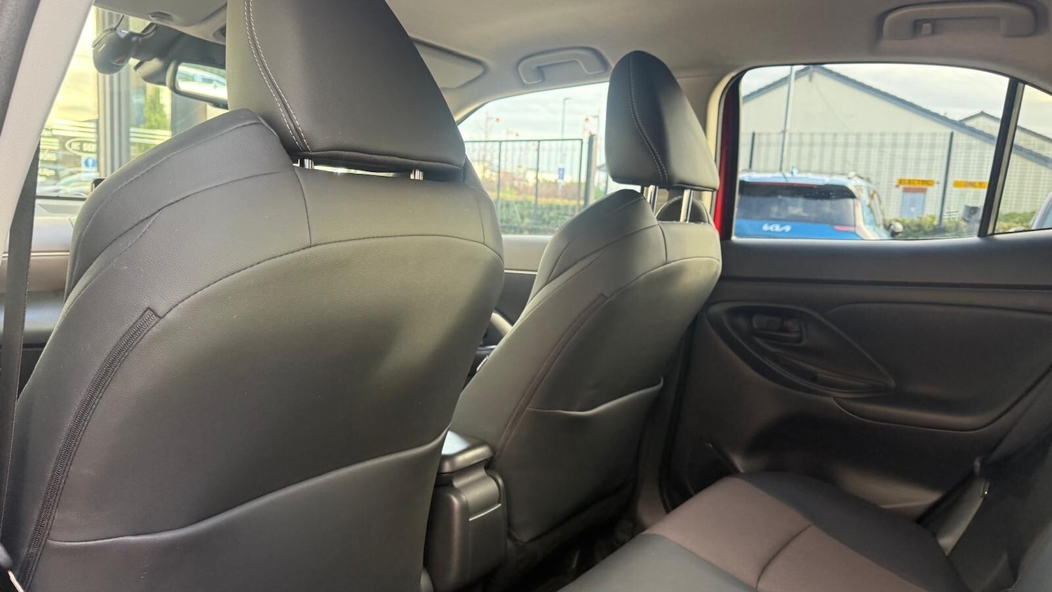 Used Toyota Yaris Cross 2023 for sale - 76960062: Photo 28