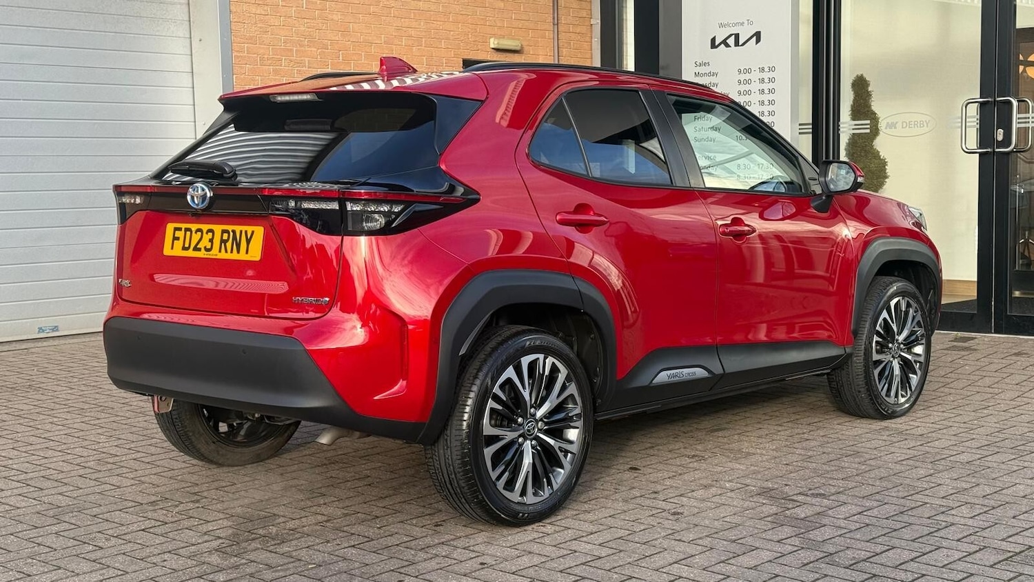 Used Toyota Yaris Cross 2023 for sale - 76960062: Photo 6