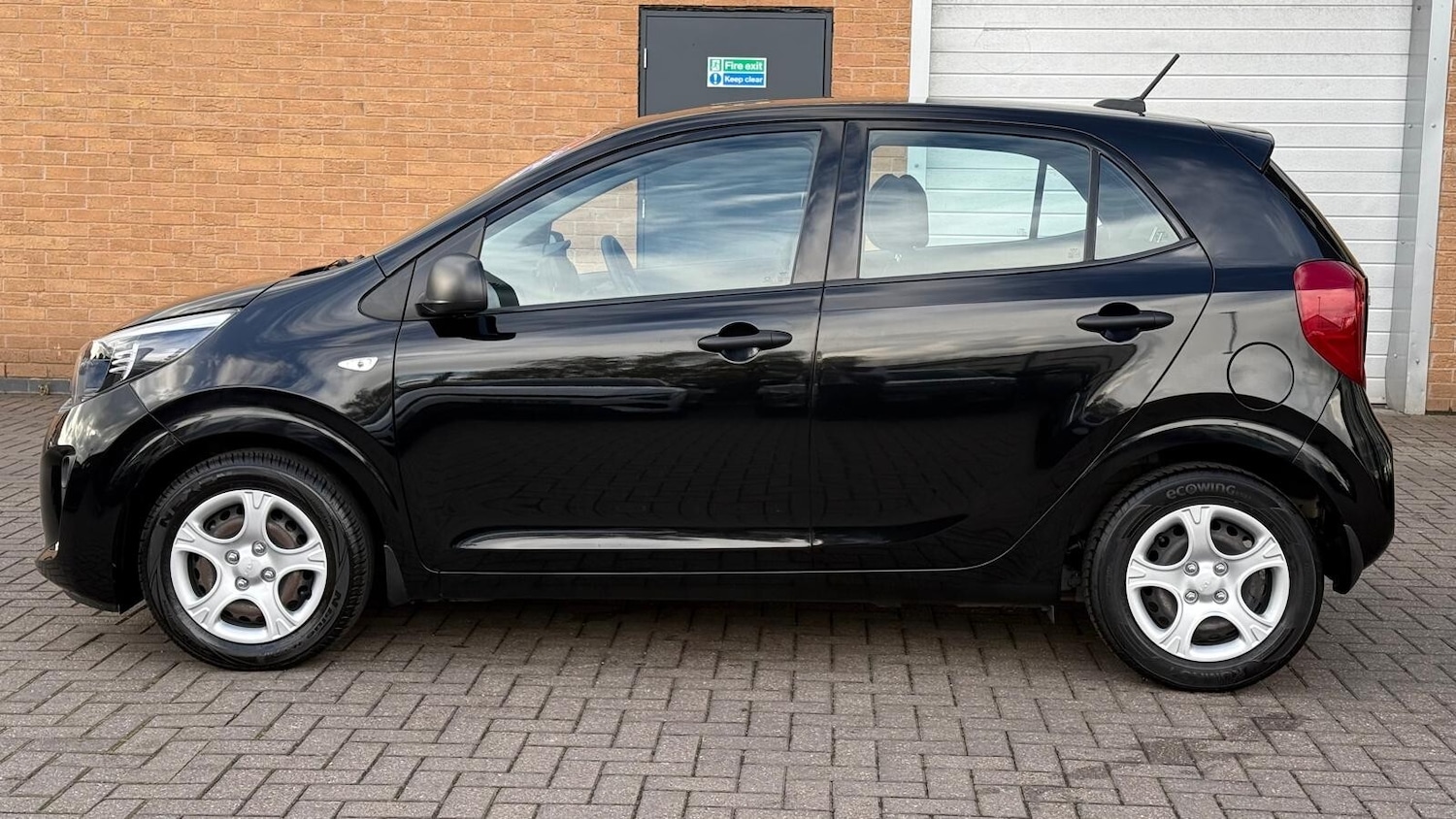 Used Kia Picanto 2022 for sale - 76366537: Photo 5
