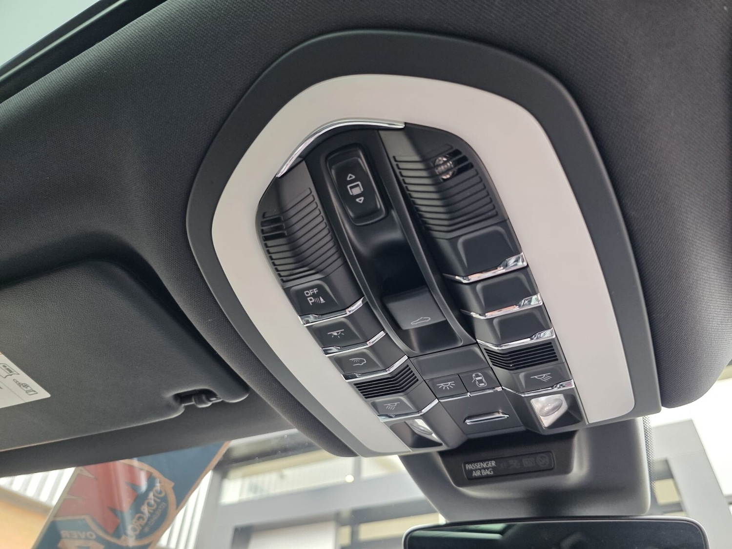 Used Porsche Macan 2019 for sale - 76344082: Photo 27