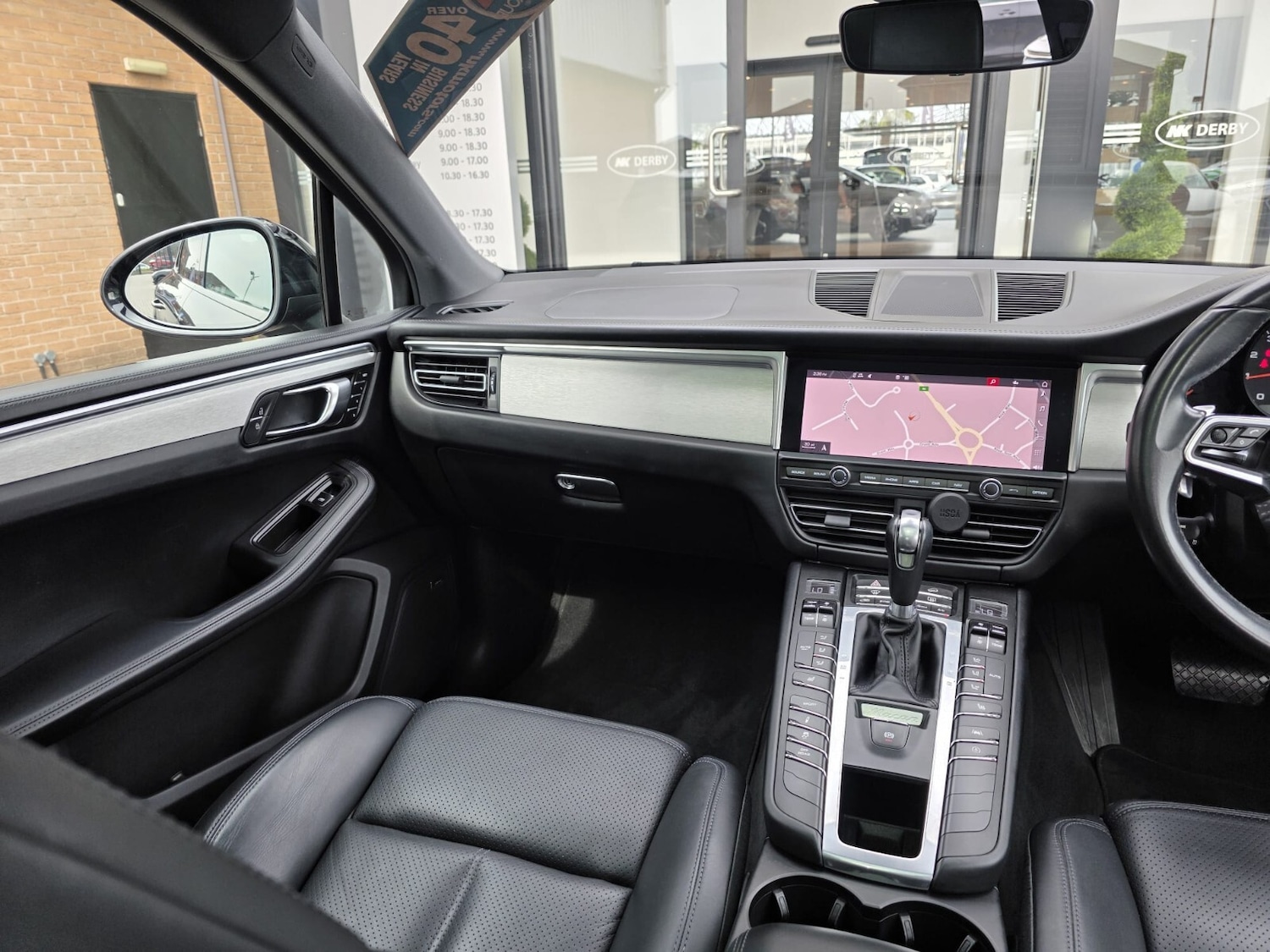 Used Porsche Macan 2019 for sale - 76344082: Photo 28
