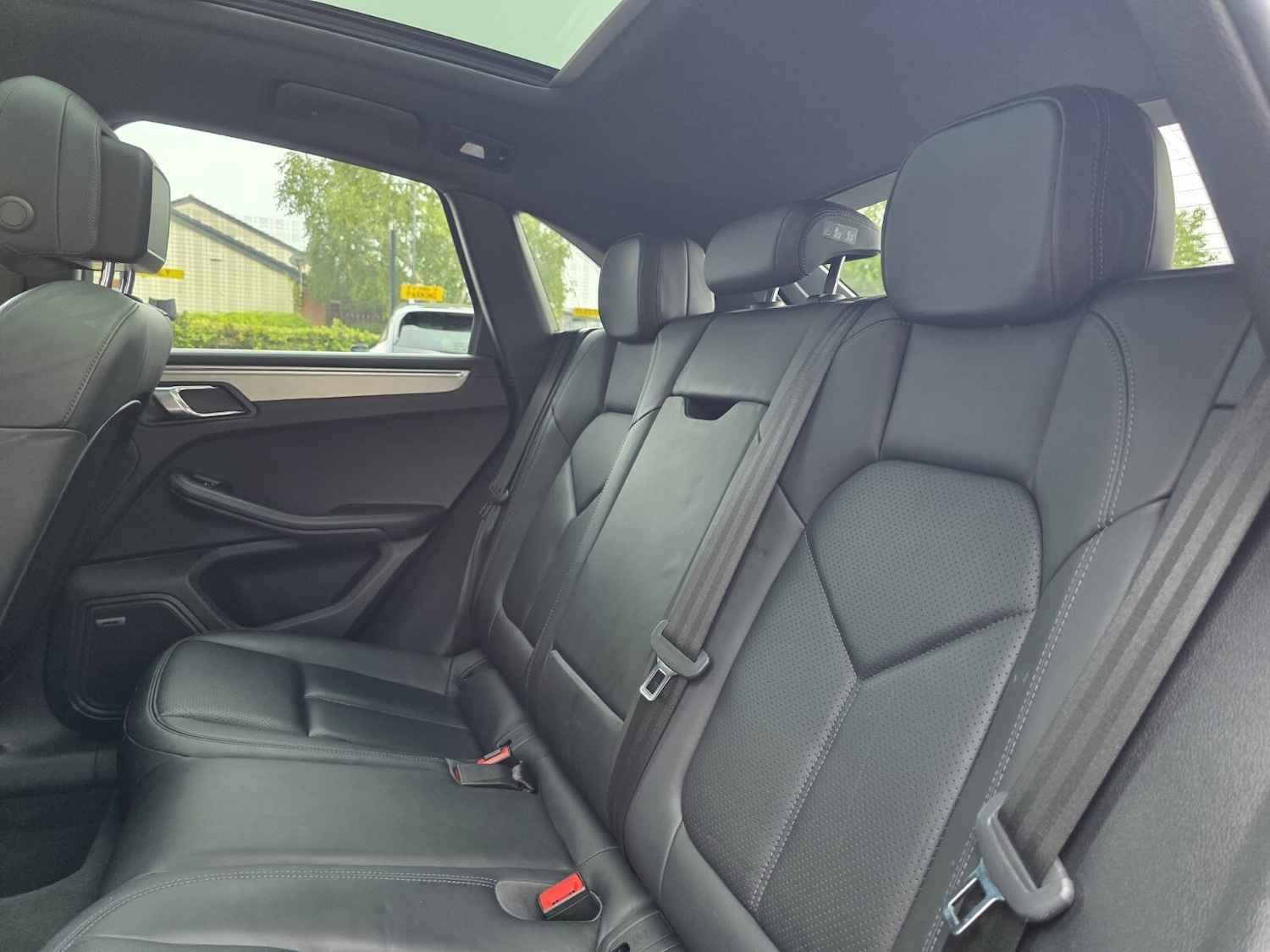 Used Porsche Macan 2019 for sale - 76344082: Photo 32