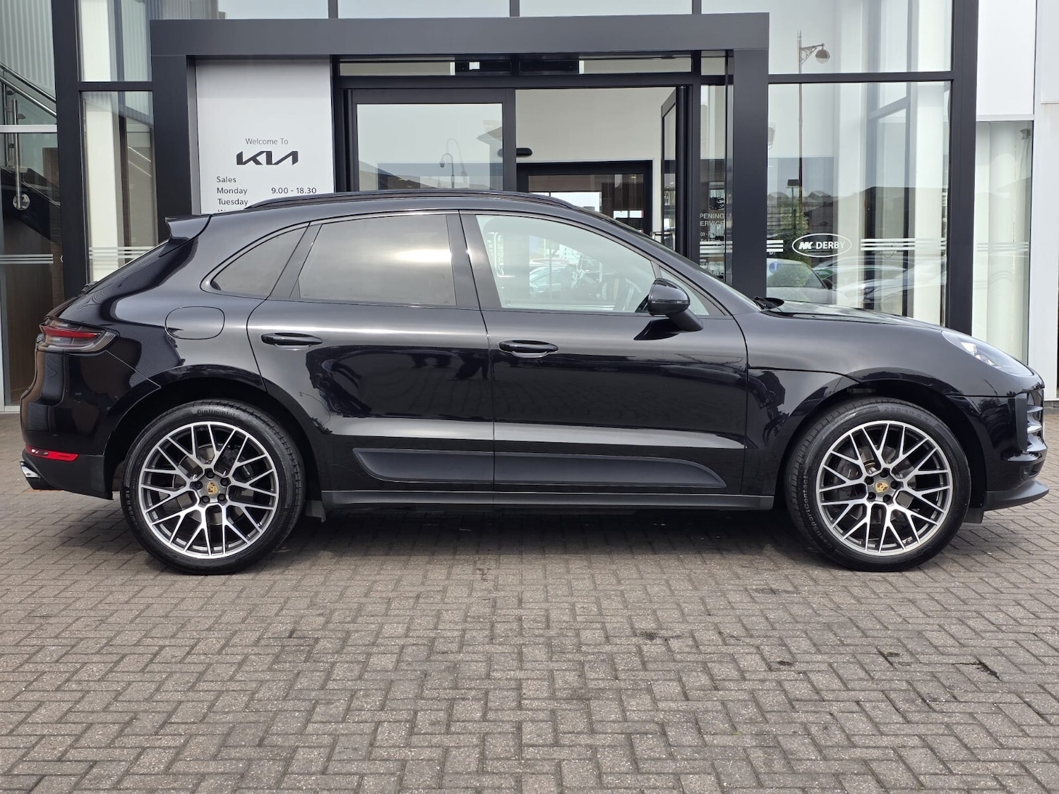 Used Porsche Macan 2019 for sale - 76344082: Photo 6