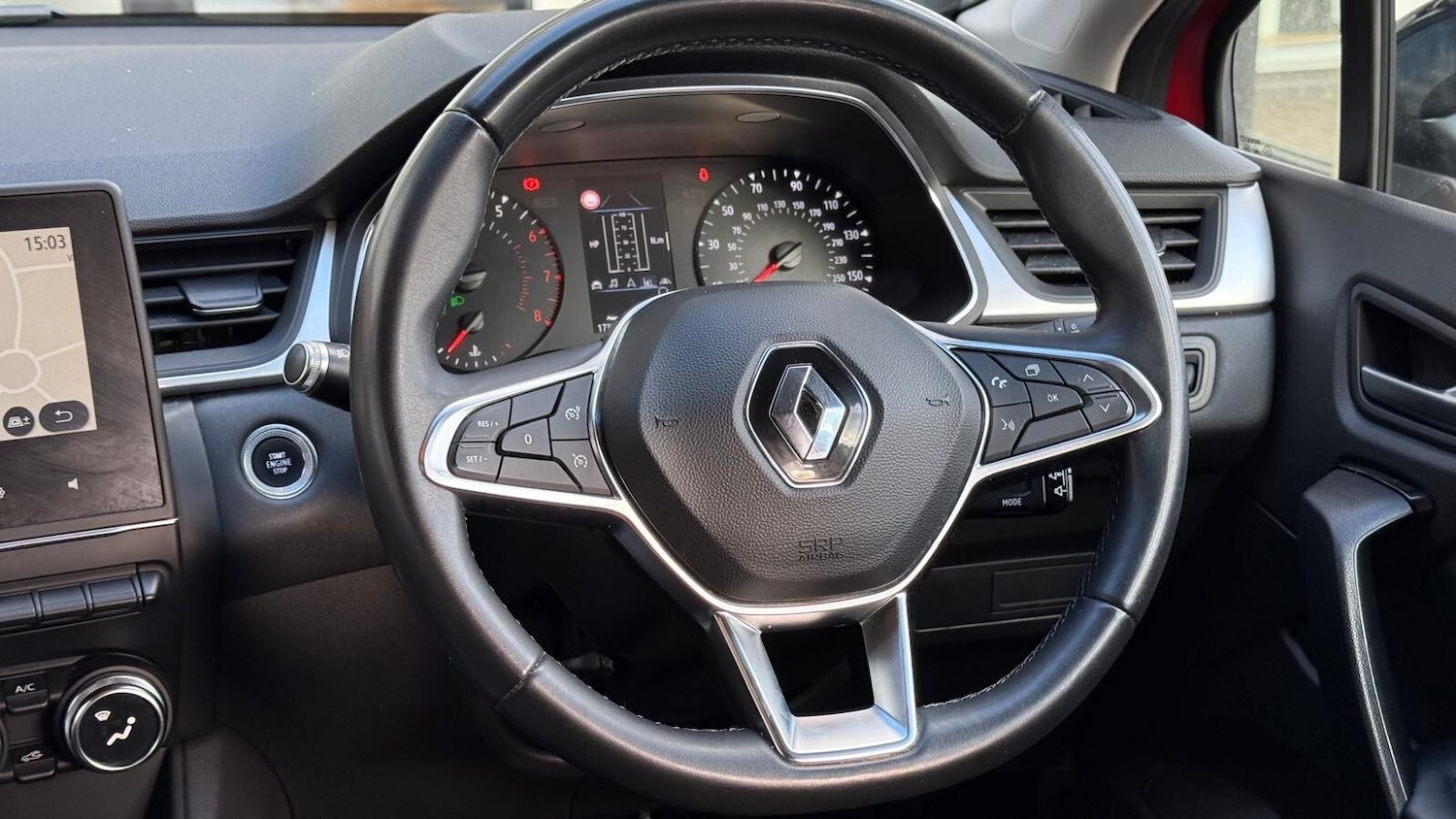 Used Renault Captur 2021 for sale - 76338860: Photo 16