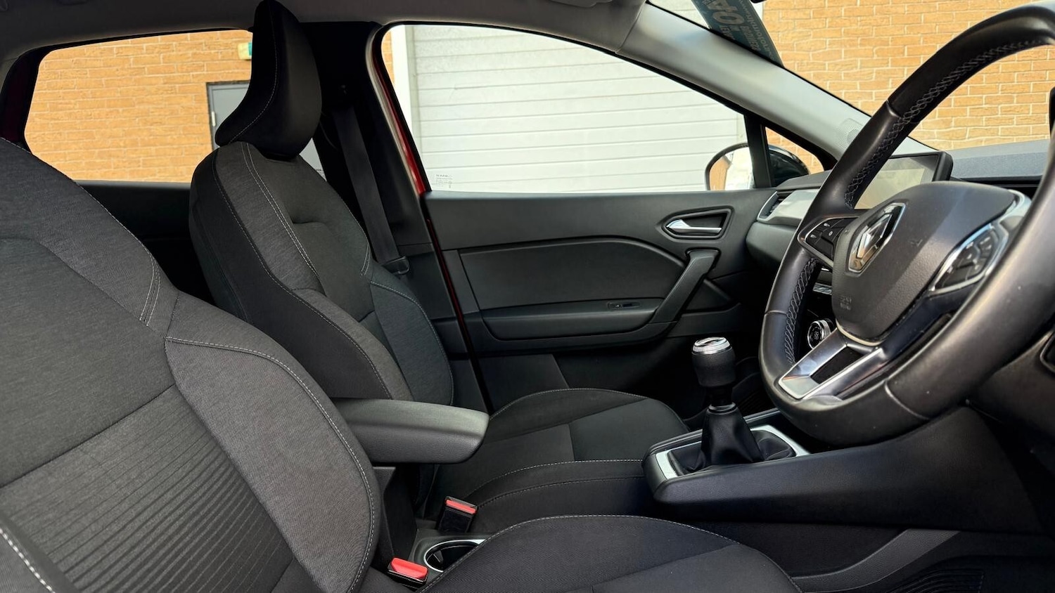 Used Renault Captur 2021 for sale - 76338860: Photo 20