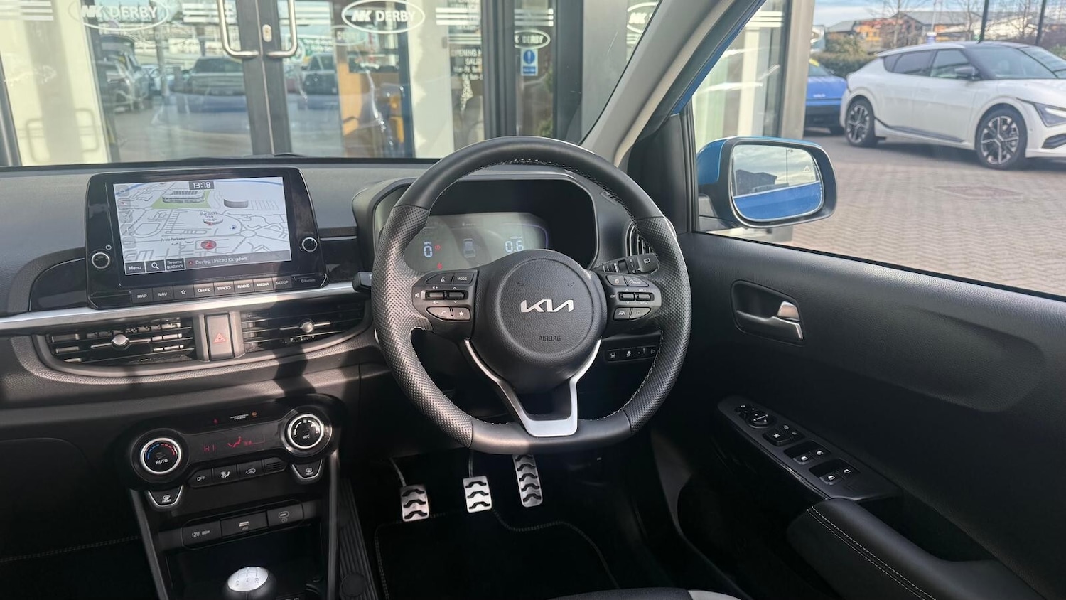 Used Kia Picanto 2024 for sale - 76841920: Photo 15