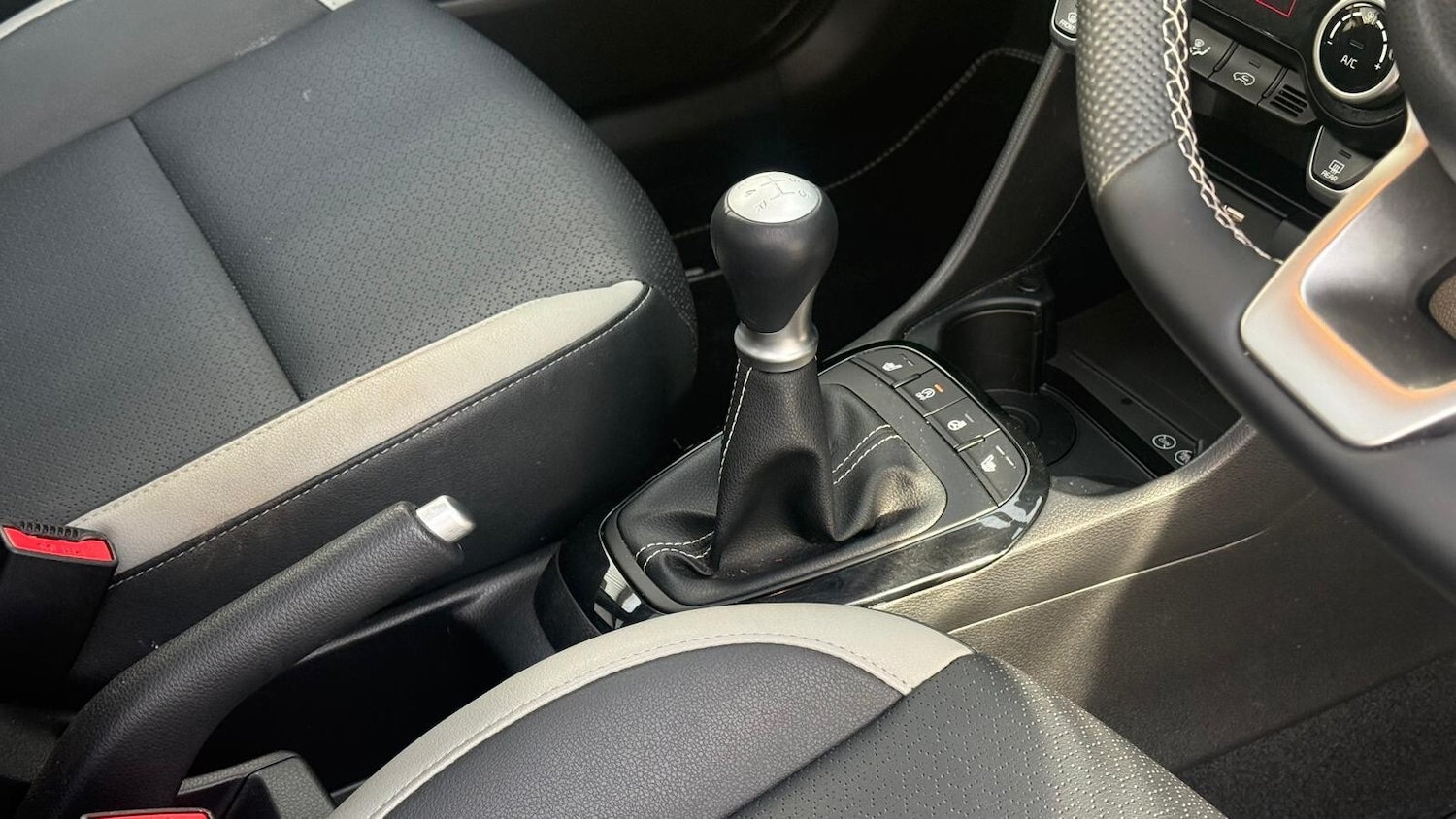 Used Kia Picanto 2024 for sale - 76841920: Photo 19